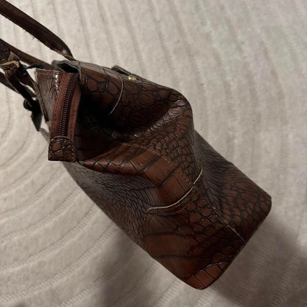 London Fog Women Shoulder Bag Faux Leather Gator Print Boho Chic Retro Casual
